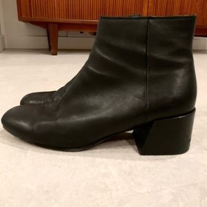 Vince Boots - Black Leather Heeled Boots